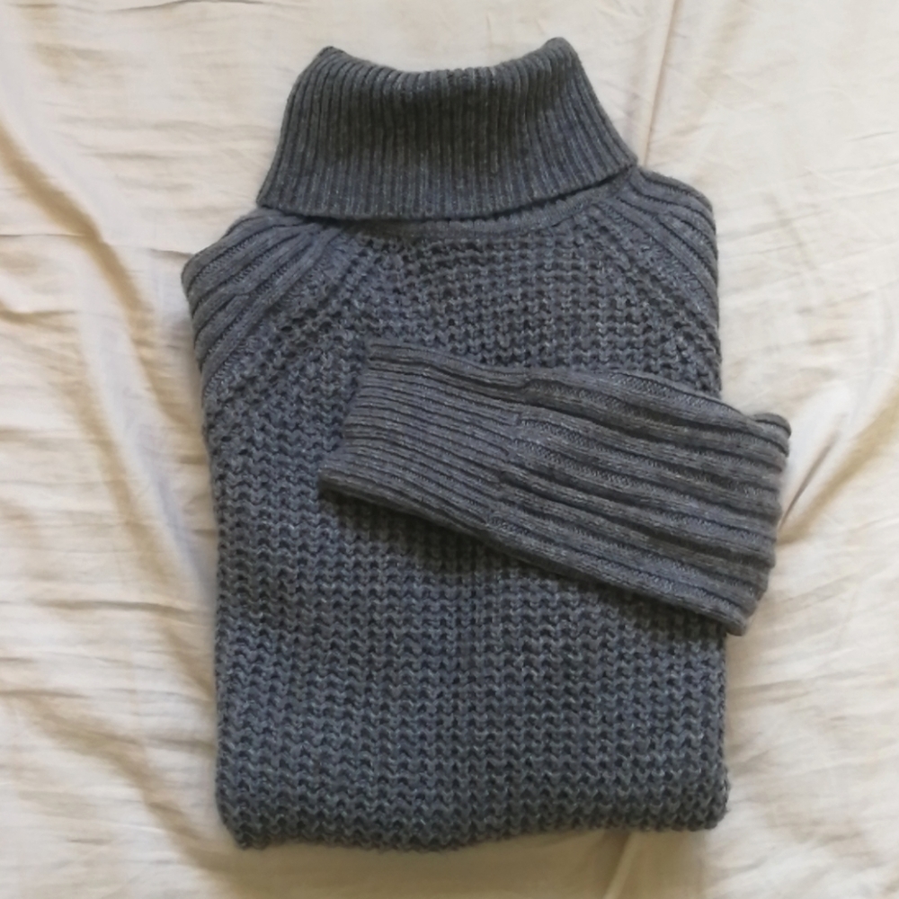 Lord & Taylor turtleneck sweater